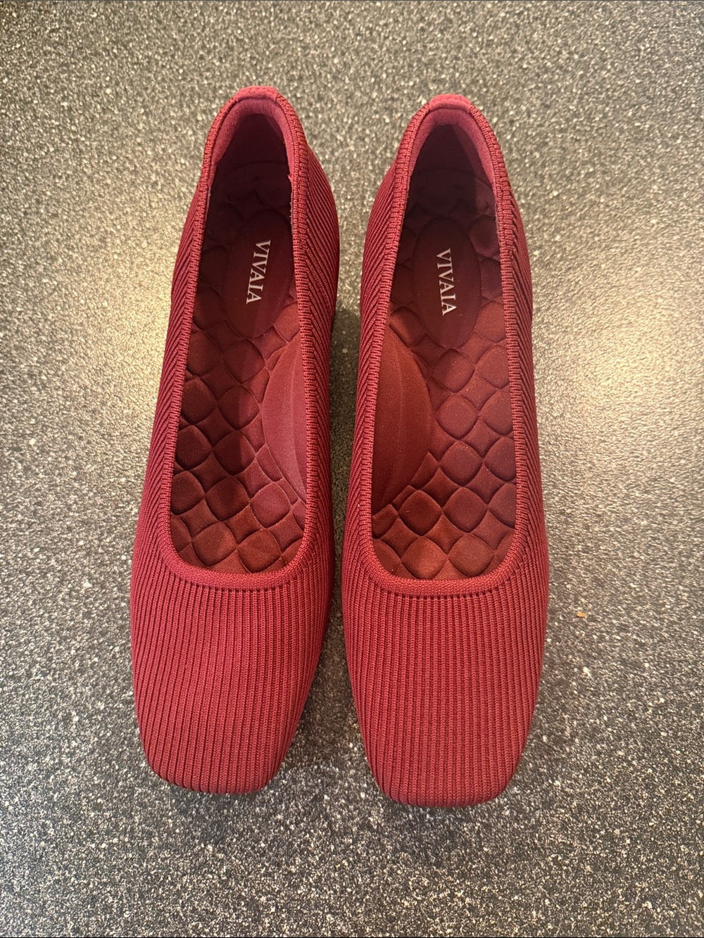 VIVAIA Women's Burgundy Knit Square Toe Heels - size 10